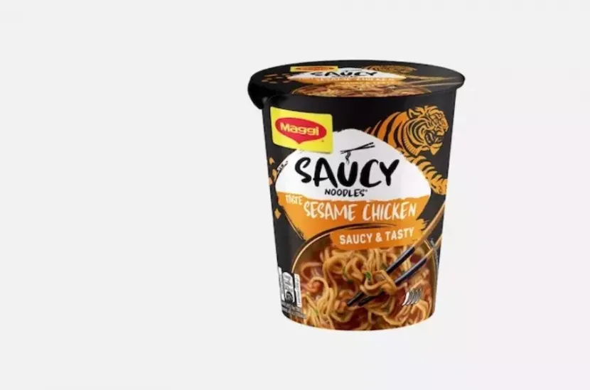 MAGGI Saucy Noodles Sesame Chicken Cup 8x75g