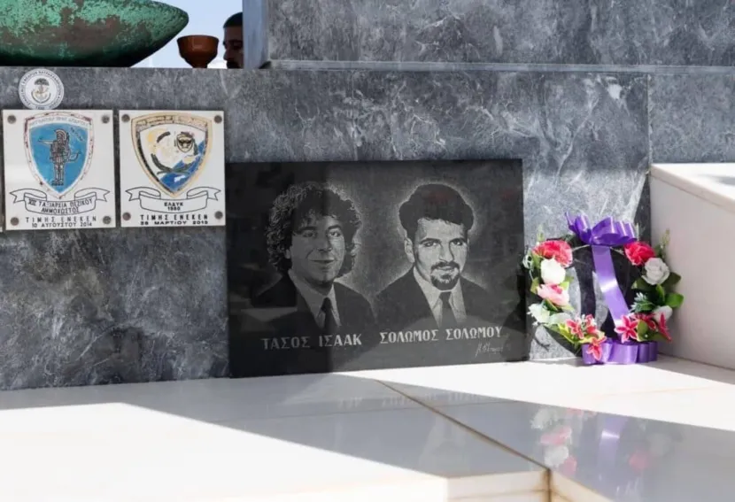 Μνημείο για τον Τάσο Ισαάκ και τον Σολωμό Σολωμού 