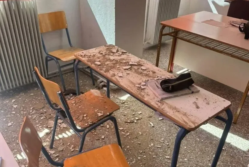 Σοβάδες έπεσαν σε θρανίο στην Πάτρα