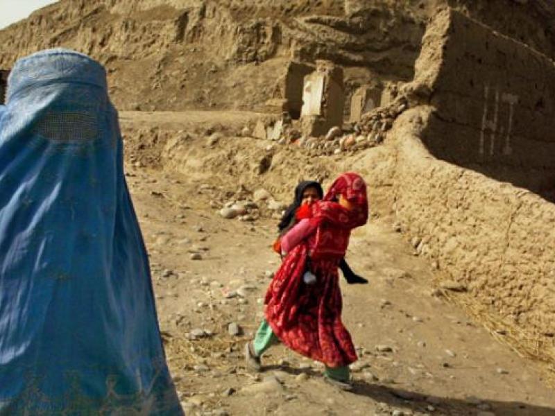 Αφγανιστάν: Απαγόρευσαν στις γυναίκες να ταξιδεύουν ασυνόδευτες