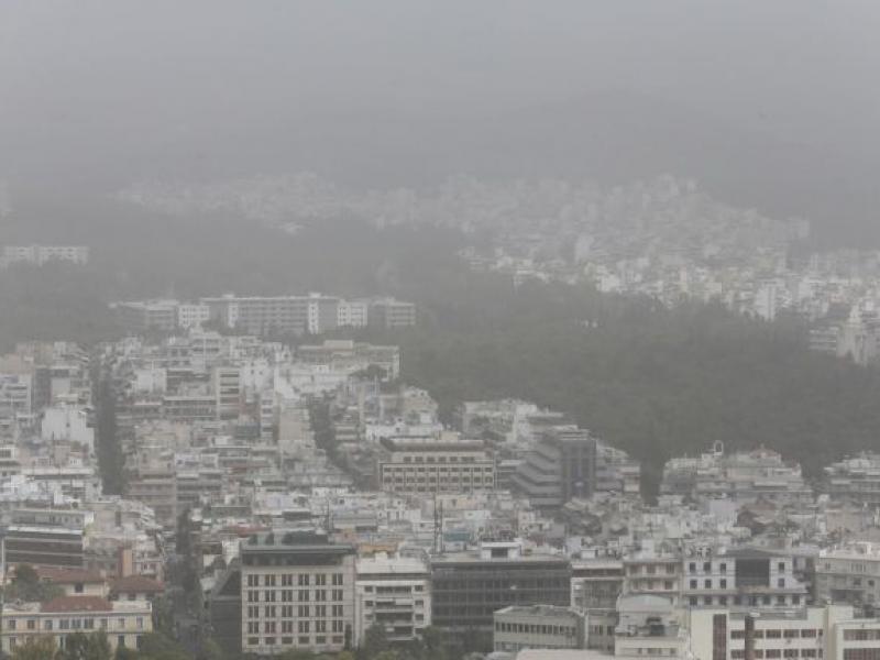 Καιρός: Επιστρέφει η αφρικανική σκόνη - Πού θα «χτυπήσει» 30αρια η θερμοκρασία