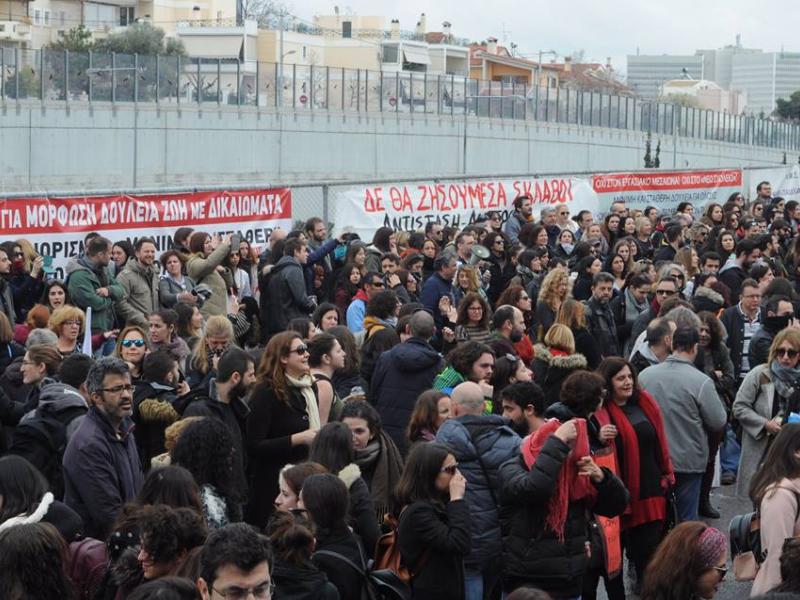 Προσλήψεις αναπληρωτών: Κινητοποίηση στο υπ. Παιδείας τη Δευτέρα