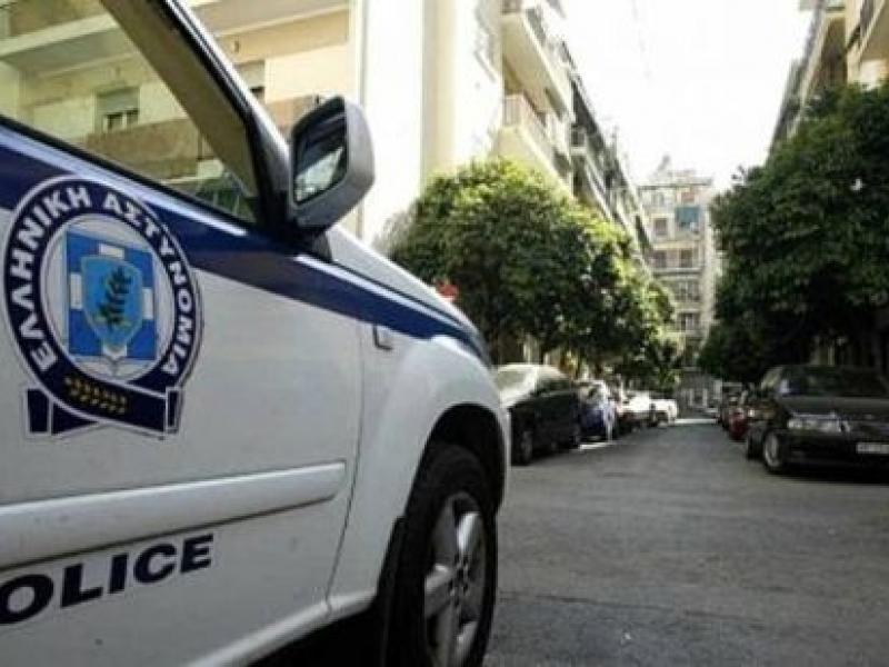 Ακρόπολη: Εξαρθρώθηκε συμμορία ανηλίκων - Λήστευαν περαστικούς με μαχαίρια
