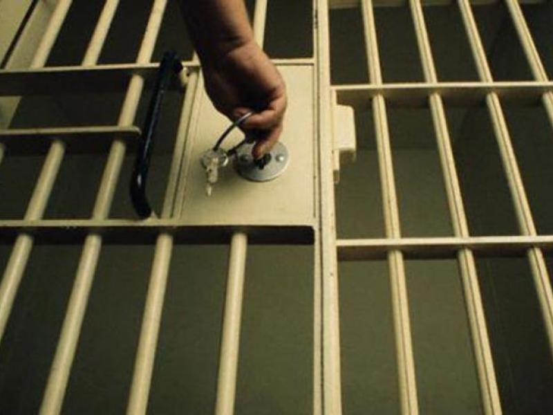 Στη φυλακή πρώην εκπαιδευτικός και παρουσιαστής - Συνελήφθη για πορνογραφία ανηλίκων!