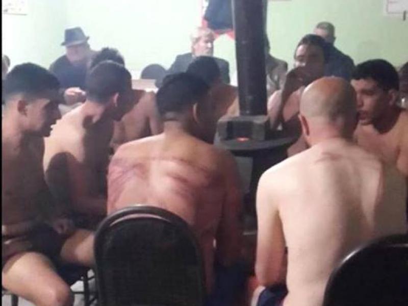 Τουρκικά ΜΜΕ: Έλληνες αστυνομικοί κακοποίησαν μετανάστες