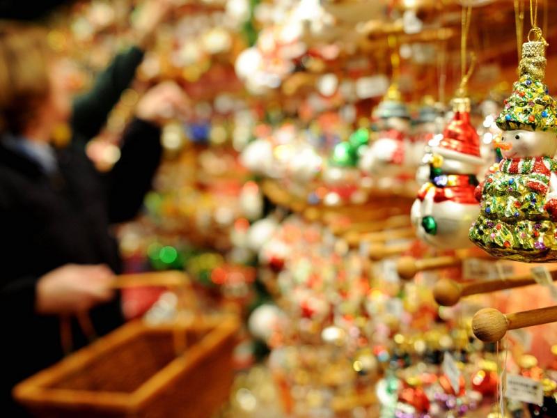 Χριστούγεννα 2022: Πώς θα λειτουργήσουν τα εμπορικά καταστήματα