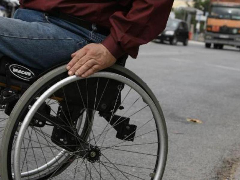 Κόβεται το επίδομα σε παιδιά με βαριές αναπηρίες