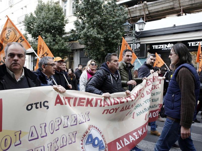 Συνάντηση με Κεραμέως-Ζαχαράκη ζητά η ΔΟΕ