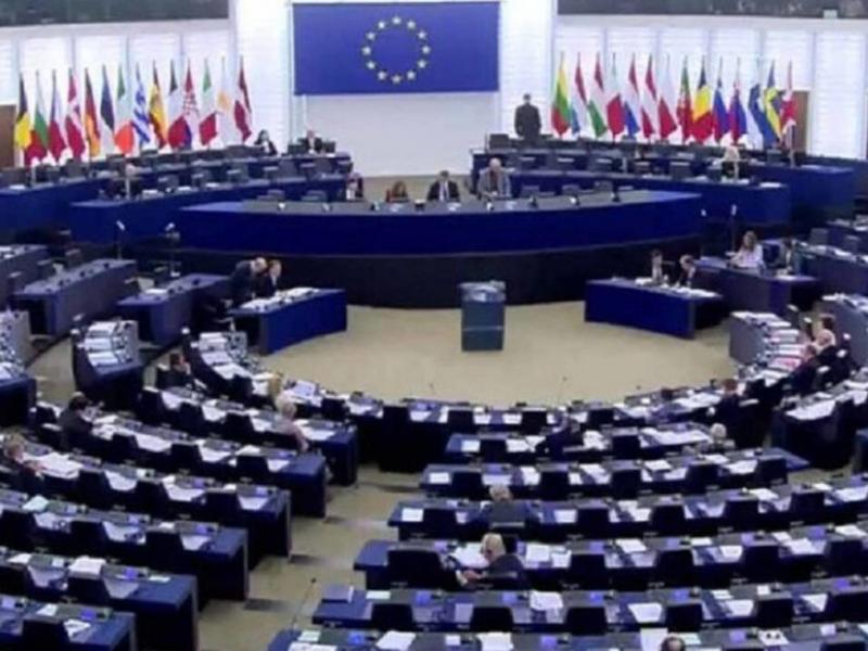 Ευρωεκλογές: Τέλος ο ιστορικός δικομματισμός στο Ευρωπαϊκό Κοινοβούλιο