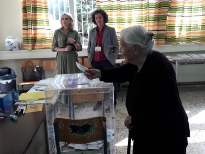 Ψήφισε στα 103 της! Ίσως η γηραιότερη ψηφοφόρος της χώρας