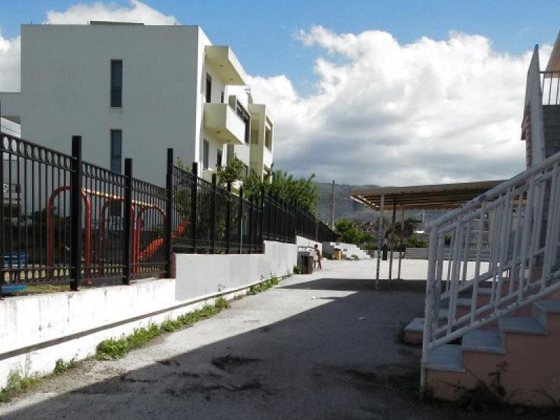 Άγνωστοι εισέβαλαν σε σχολείο για να κάνουν... μπάνιο