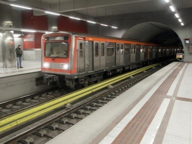 Στάση εργασίας σε μετρό, ηλεκτρικό και τραμ