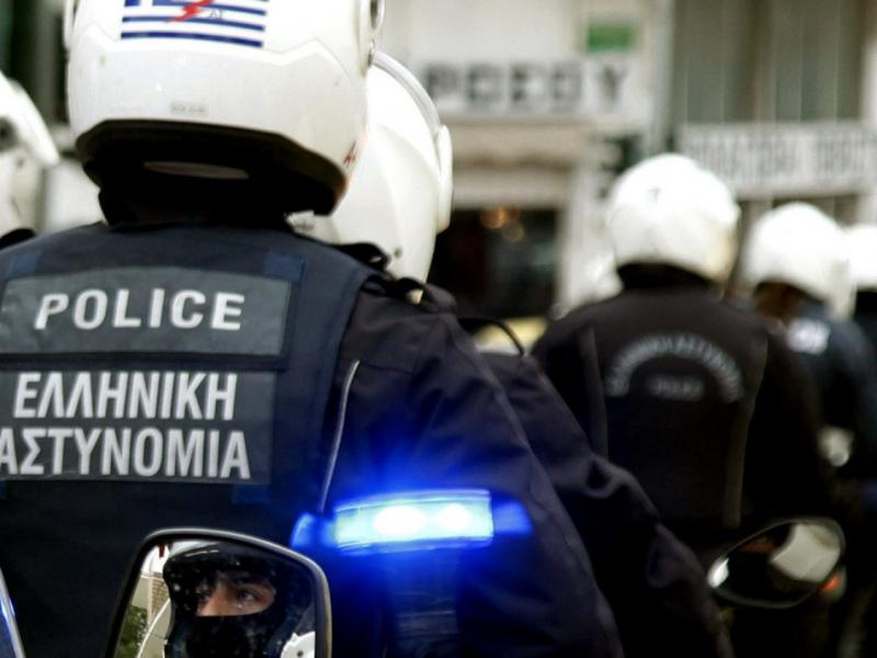 Εξάρθρωση σπείρας που εξαπατούσε ξενοδόχους και ιερείς 