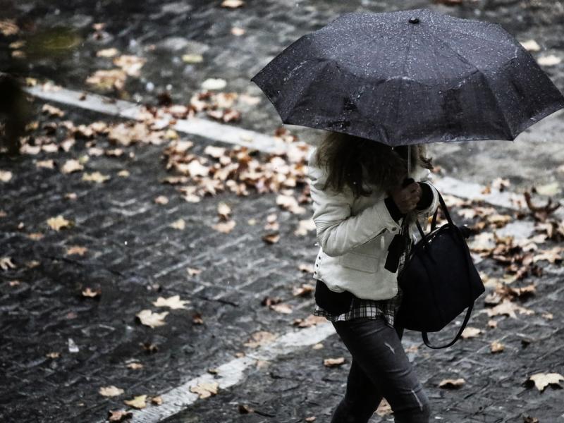 Βροχές το απόγευμα της Παρασκευής - Πού αναμένονται έντονα φαινόμενα