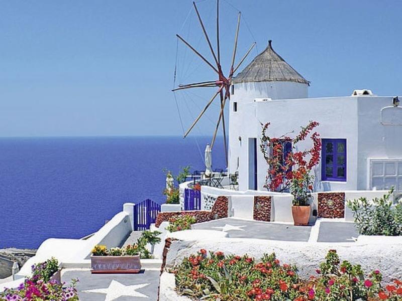 Η Ελλάδα είναι δημοφιλής προορισμός για τους τουρίστες από όλο τον κόσμο