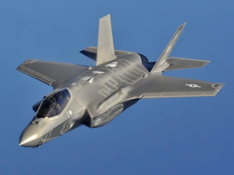 F 35