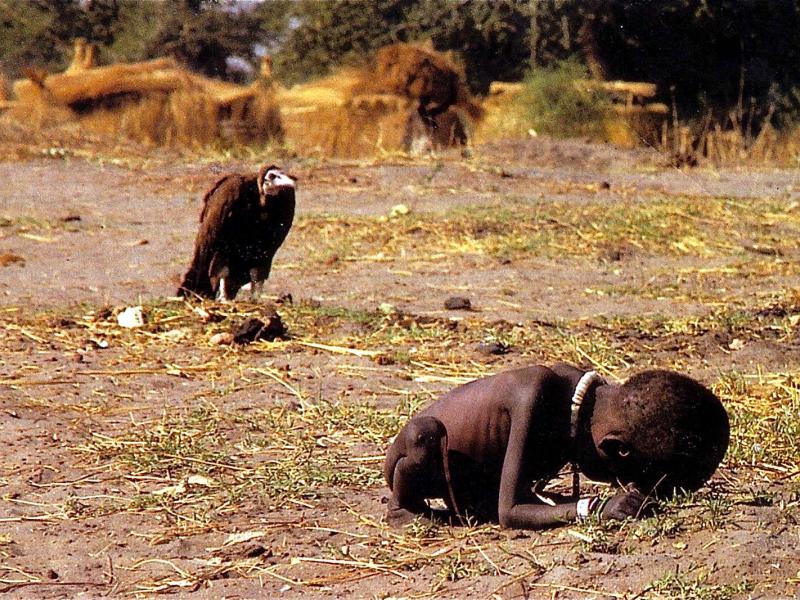 Σχεδόν οι μισοί θάνατοι παιδιών στην Αφρική προκαλούνται από την πείνα, σύμφωνα με έρευνα (Guardian)