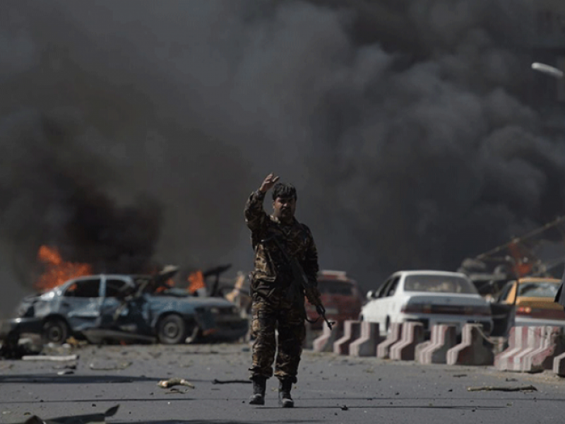 Αφγανιστάν: Τουλάχιστον 63 νεκροί από την έκρηξη σε τζαμί 