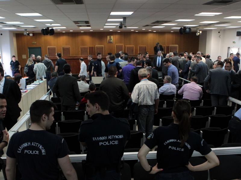Δίκη Χ.Α: Πολιτική δίωξη και σκευωρία το κατηγορητήριο, σύμφωνα με τον πυρηνάρχη Πειραιά