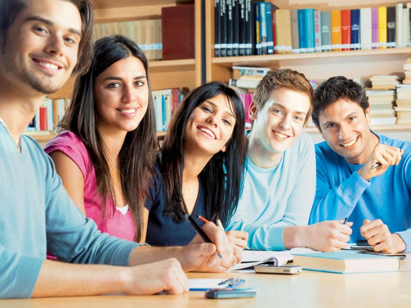 Î¤Î± Î´Î¹ÎµÏ„Î® Ï€ÏÎ¿Î³ÏÎ¬Î¼Î¼Î±Ï„Î± ÎµÏ€Î±Î³Î³ÎµÎ»Î¼Î±Ï„Î¹ÎºÎ®Ï‚ ÎºÎ±Ï„Î¬ÏÏ„Î¹ÏƒÎ·Ï‚ ÎºÎ±Î¹ Î¿ Ï‡Î±ÏÎ±ÎºÏ„Î®ÏÎ±Ï‚ Ï„Î·Ï‚Â  Ï€Î¿Î»Î¹Ï„Î¹ÎºÎ®Ï‚ Î±Î½Ï„Î¹Ï€Î±ÏÎ¬Î¸ÎµÏƒÎ·Ï‚