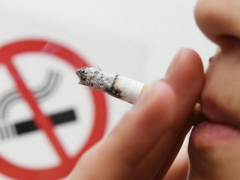 Μαξίμου: Κάπνισμα τέλος σε όλους τους δημόσιους χώρους
