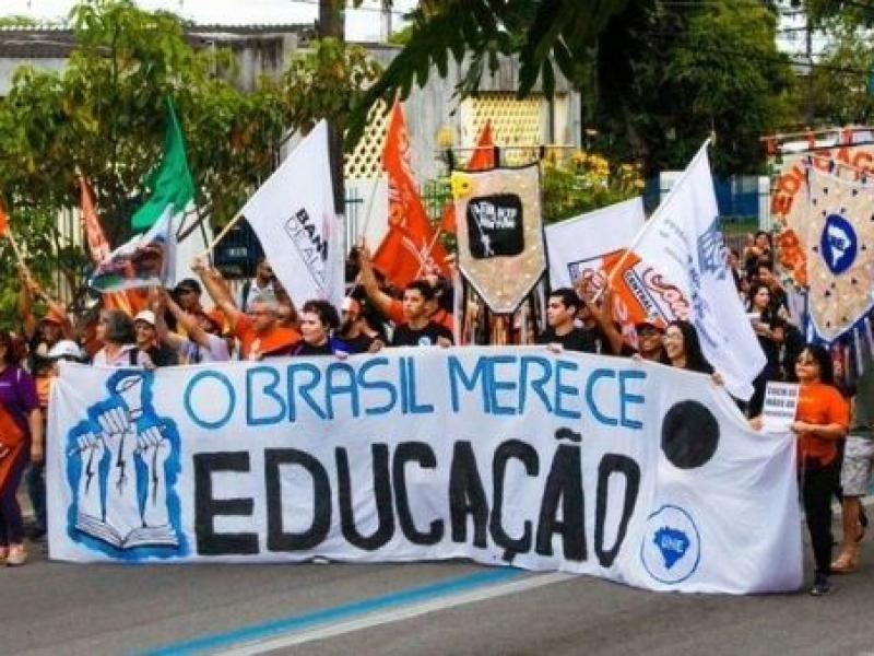 Το «Τσουνάμι της Εκπαίδευσης» «σάρωσε» τη Βραζιλία