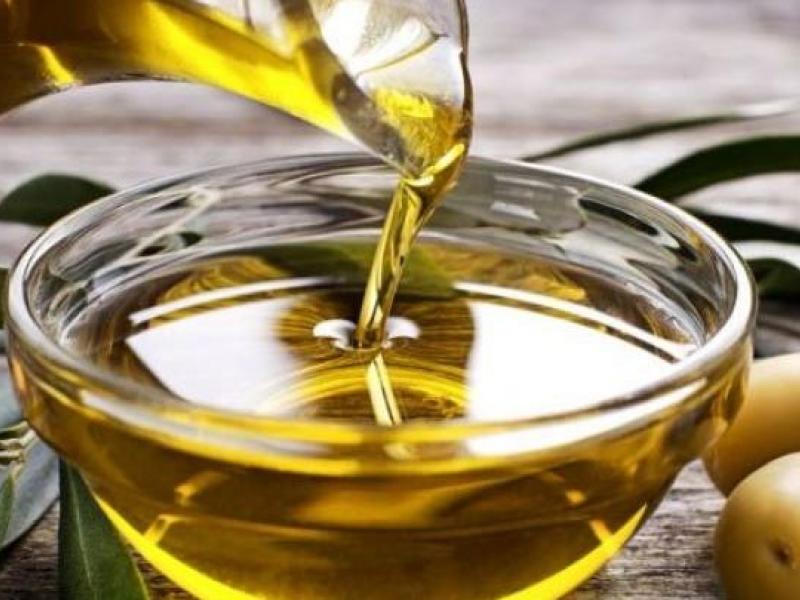 Ελαιόλαδο: Νέοι κανόνες για τη μεταφορά και πώληση χωρίς παραστατικά – Τι αλλάζει στους τενεκέδες