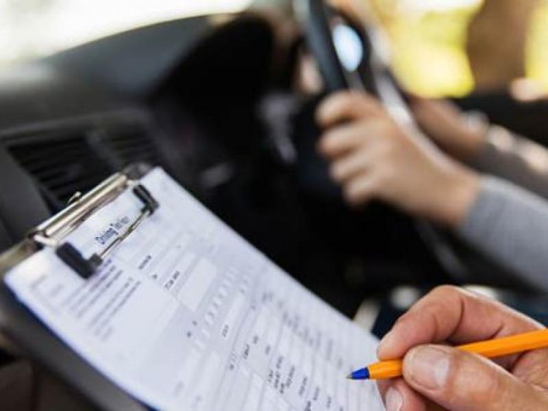 Ανοίγουν οι σχολές οδηγών - Πώς θα γίνονται οι εξετάσεις