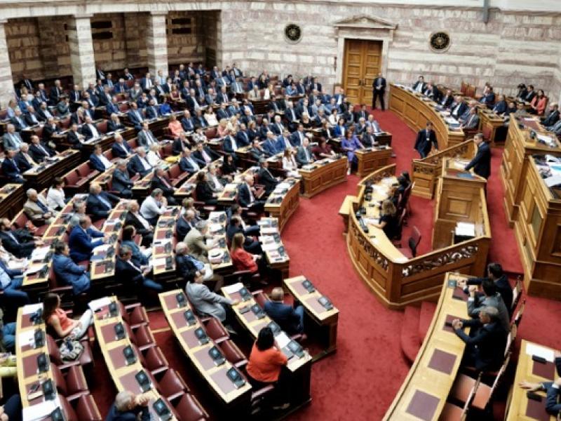 Ψηφίστηκε το νομοσχέδιο για το επιτελικό κράτος