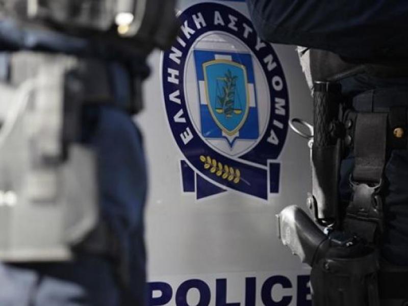 Καταδίωξη με τροχαίο και μποτιλιάρισμα στο Κορωπί