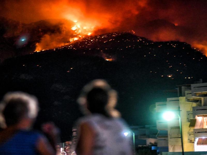 πυρκαγιά λουτράκι