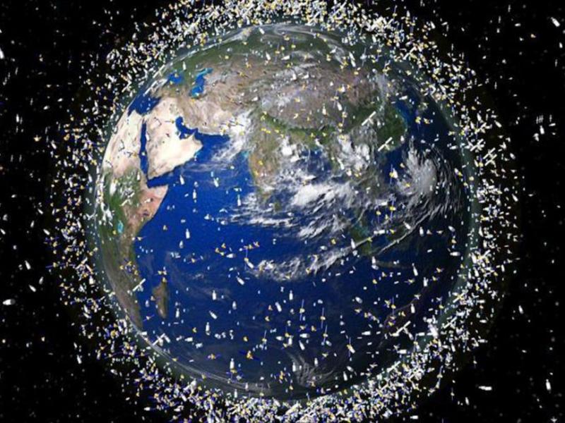 Τα διαστημικά "σκουπίδια" έχουν ξεπεράσει τα 19.500 κομμάτια πάνω από την ατμόσφαιρα του πλανήτη