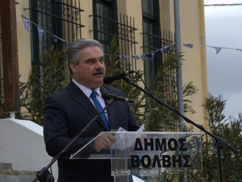 Δήμαρχος Βόλβης: Η κυβέρνηση με διαβεβαίωσε ότι θα διώξουν τους πρόσφυγες από τα Βρασνά