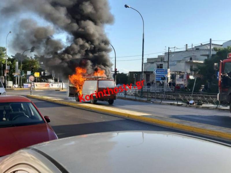 Κιάτο: Φορτηγό πήρε φωτιά εν κινήσει (Φωτογραφίες)