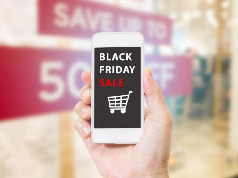Black Friday: Προτίμησαν τις ηλεκτρονικές αγορές οι καταναλωτές στις ΗΠΑ