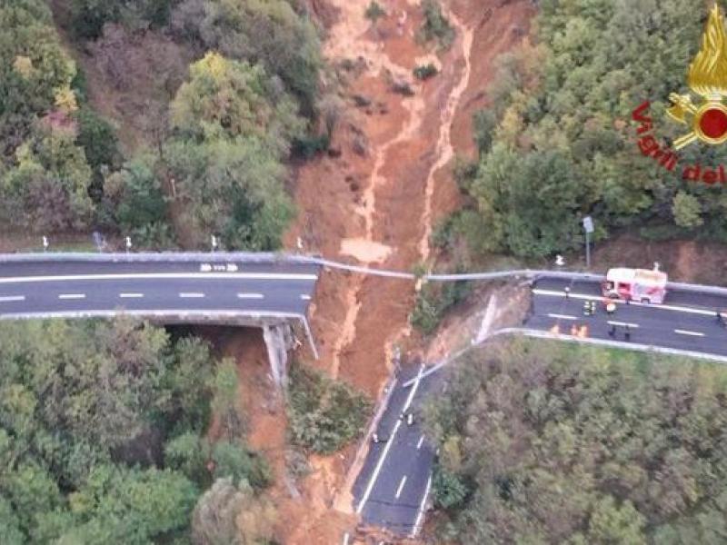 Κατάρρευση γέφυρας