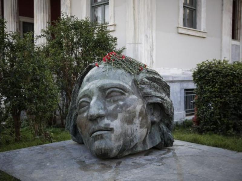 Εκπαιδευτικοί: Ο Νοέμβρης μας θυμίζει πως ο λαός γράφει την ιστορία