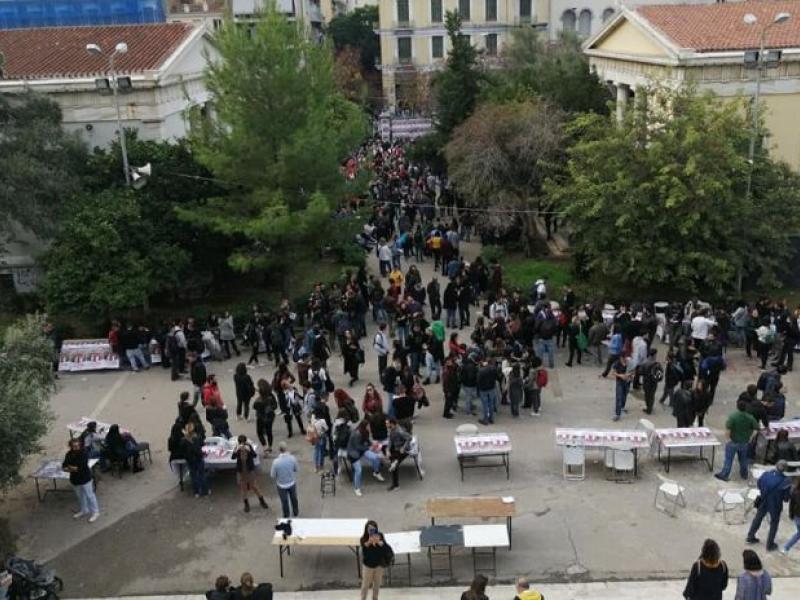 Μεταπτυχιακοί ΕΜΠ: Καταδικάζουμε την εισβολή της αστυνομίας στον χώρο του Πολυτεχνείου