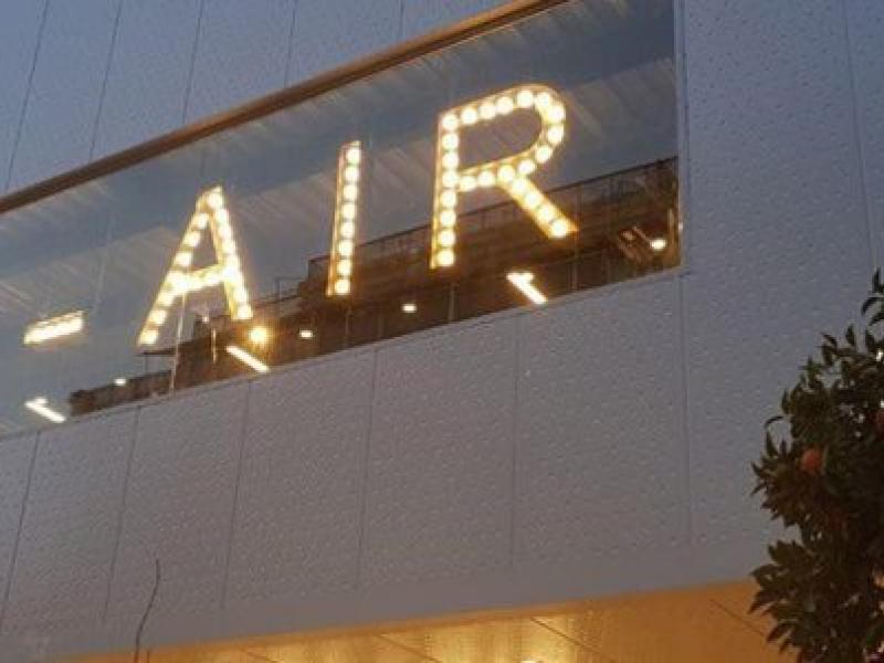 Ανοιχτές θέσεις εργασίας στα καταστήματα POP-AIR