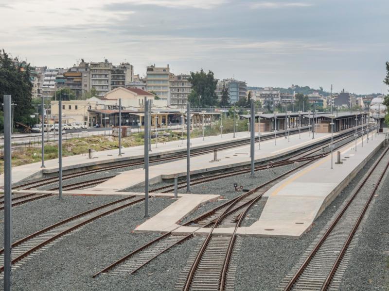 Αιματηρή συμπλοκή στο σταθμό Λαρίσης