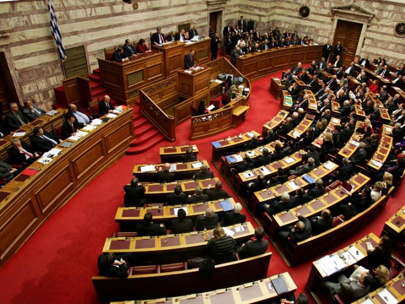 Η Βουλή των Ελλήνων ενισχύει σχολεία που φιλοξενούν προσφυγόπουλα