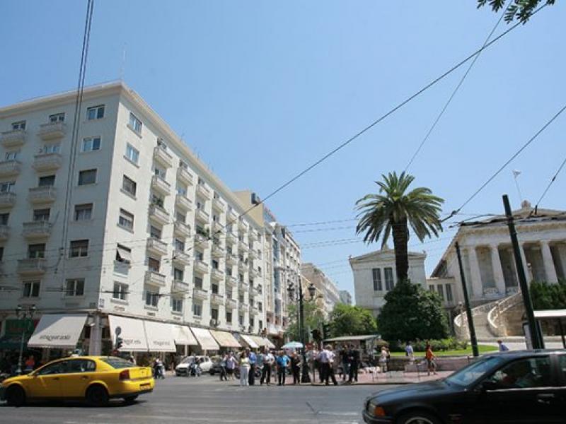 Επίθεση με μπογιές σε γραφείο στην Πανεπιστημίου