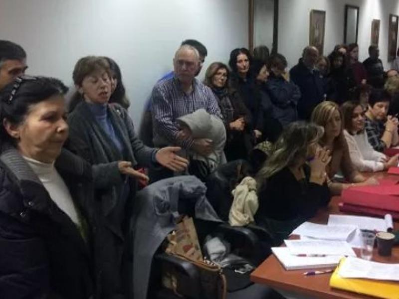 Κατάληψη στη Σύγκλητο του Πανεπιστημίου Θεσσαλίας απο καθαρίστριες που ζητούν ανανέωση συμβάσεων