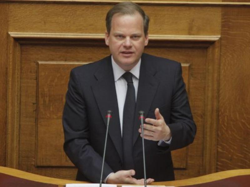 Αυστηρότερες οι ποινές για τους οδηγούς και ψηφιακό δίπλωμα οδήγησης