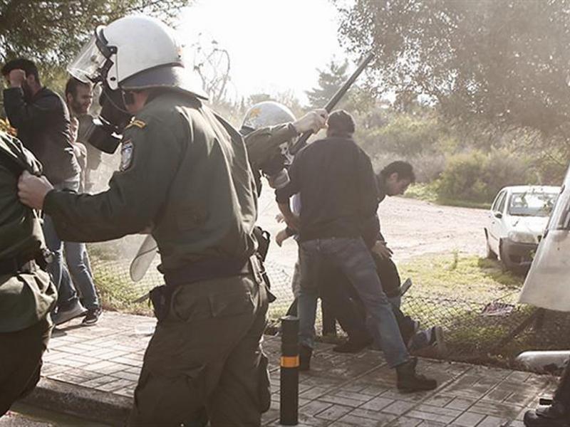 Καθηγητές Πανεπιστημίου Αιγαίου: Εχει ευθύνη και η Σύνοδος Πρυτάνεων για την επίθεση των ΜΑΤ στους φοιτητές