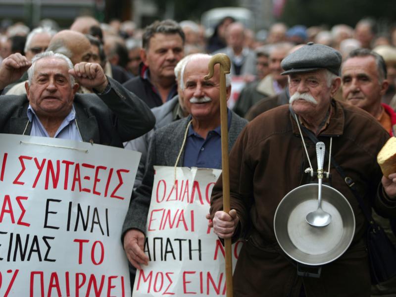 Μισθωτοί-συνταξιούχοι: Αναλυτικοί πίνακες με τις ελαφρύνσεις για το 2020