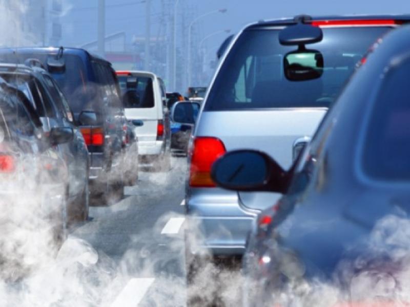 Η κατάθλιψη και η ζωή κοντά σε μεγάλους δρόμους με ρύπανση από τα οχήματα αυξάνουν τον κίνδυνο άνοιας