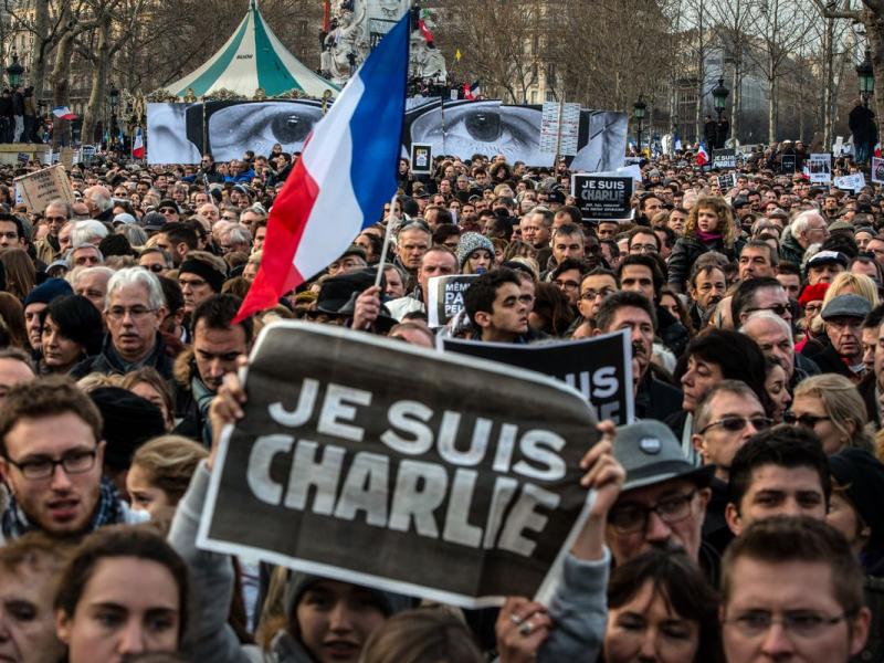  Σαν σήμερα: Η τρομοκρατική επίθεση στα γραφεία του «Charlie Hebdo» (Videos)