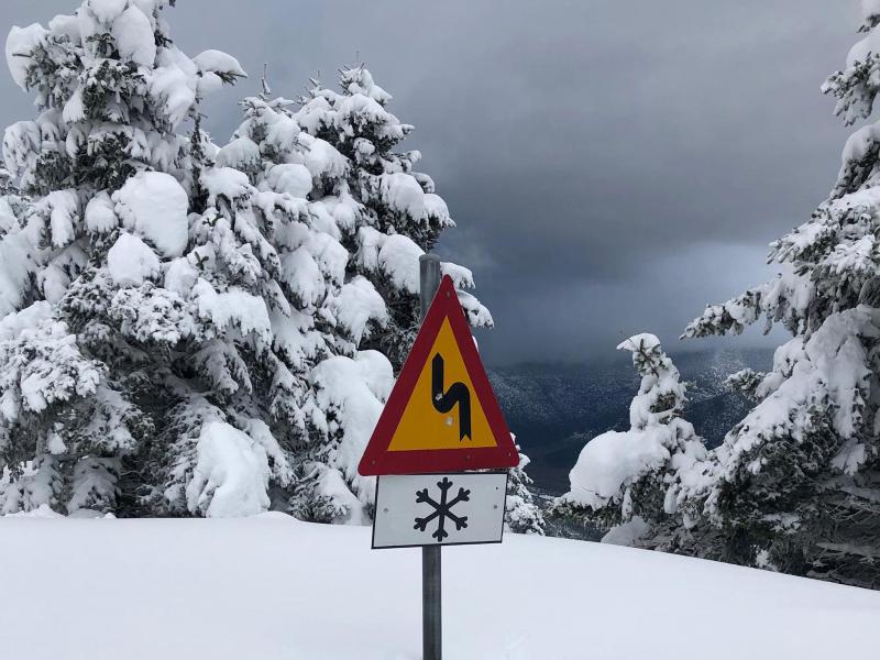 κρύο χιόνια θερμοκρασία