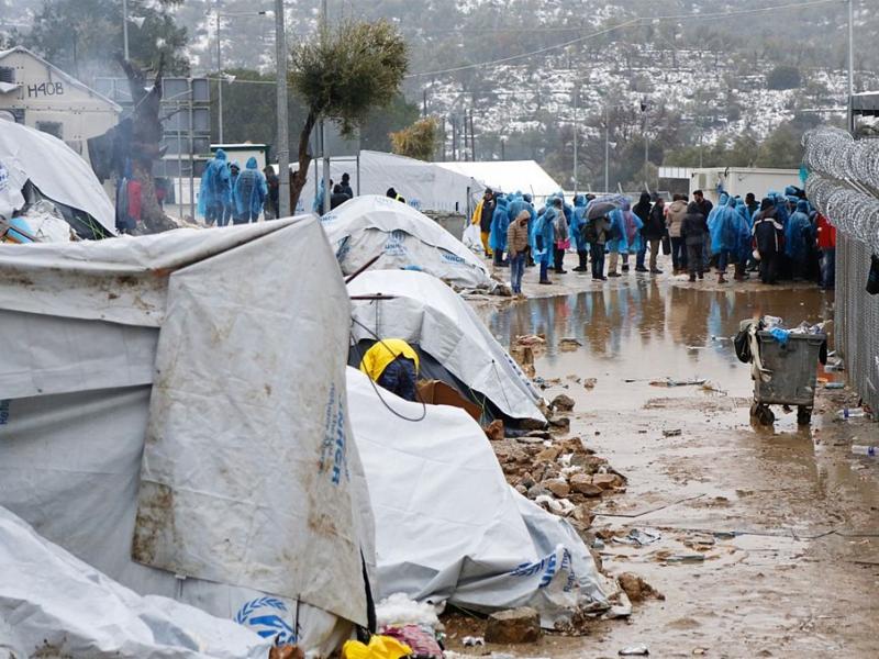 Ένταση στον καταυλισμό της Μόρια με αφορμή το θάνατο του 20χρονου από την Υεμένη